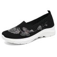 Chinese Style Embroidered Knit Mesh Slip-On Walking Shoes
