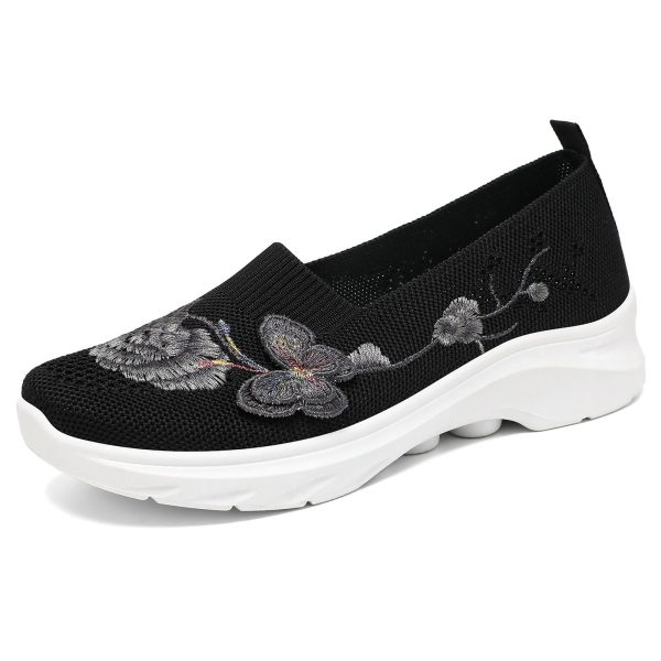 Chinese Style Embroidered Knit Mesh Slip-On Walking Shoes